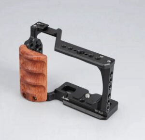 Jaula para cámara Sony ZV-E10 con mango de madera